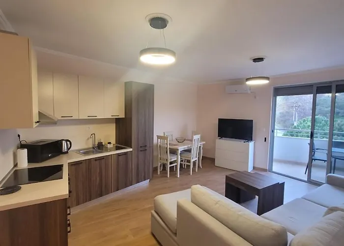 Apartment Yulia Golem (Tirana)